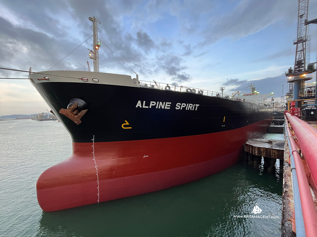 MT Alpine Spirit crude oil tanker after docking repair and before departure from Batam, the agency matters are handled by Batam Shipping Agency.