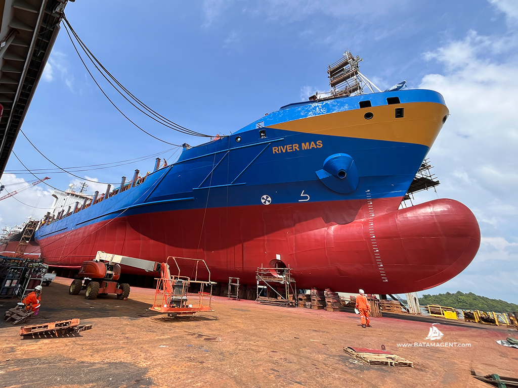 MV River Mas in dry dock at PaxOcean Pertama Shipyard in Batam after hull repainting.